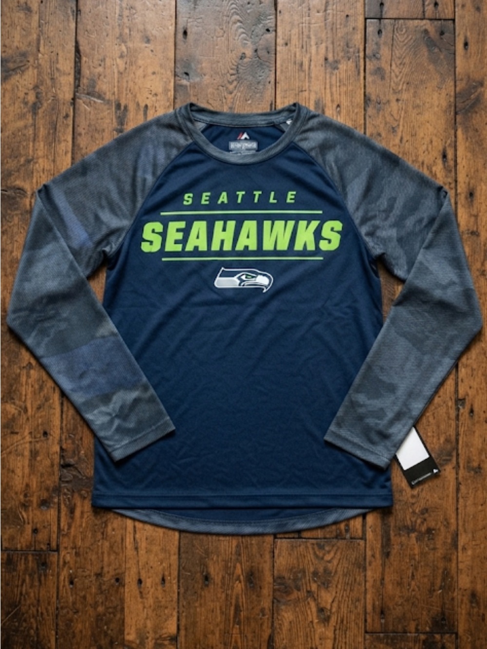 Seattle Seahawks long sleeve shirt men’s size small